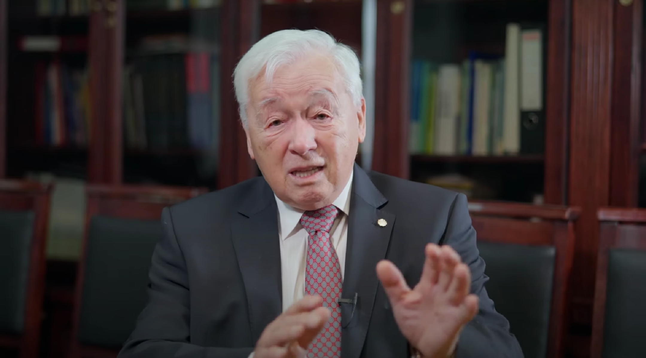 „60 wspomnień na 60-lecie”. O pracy w SPSK Nr 4 opowiada prof. Tomasz Trojanowski
