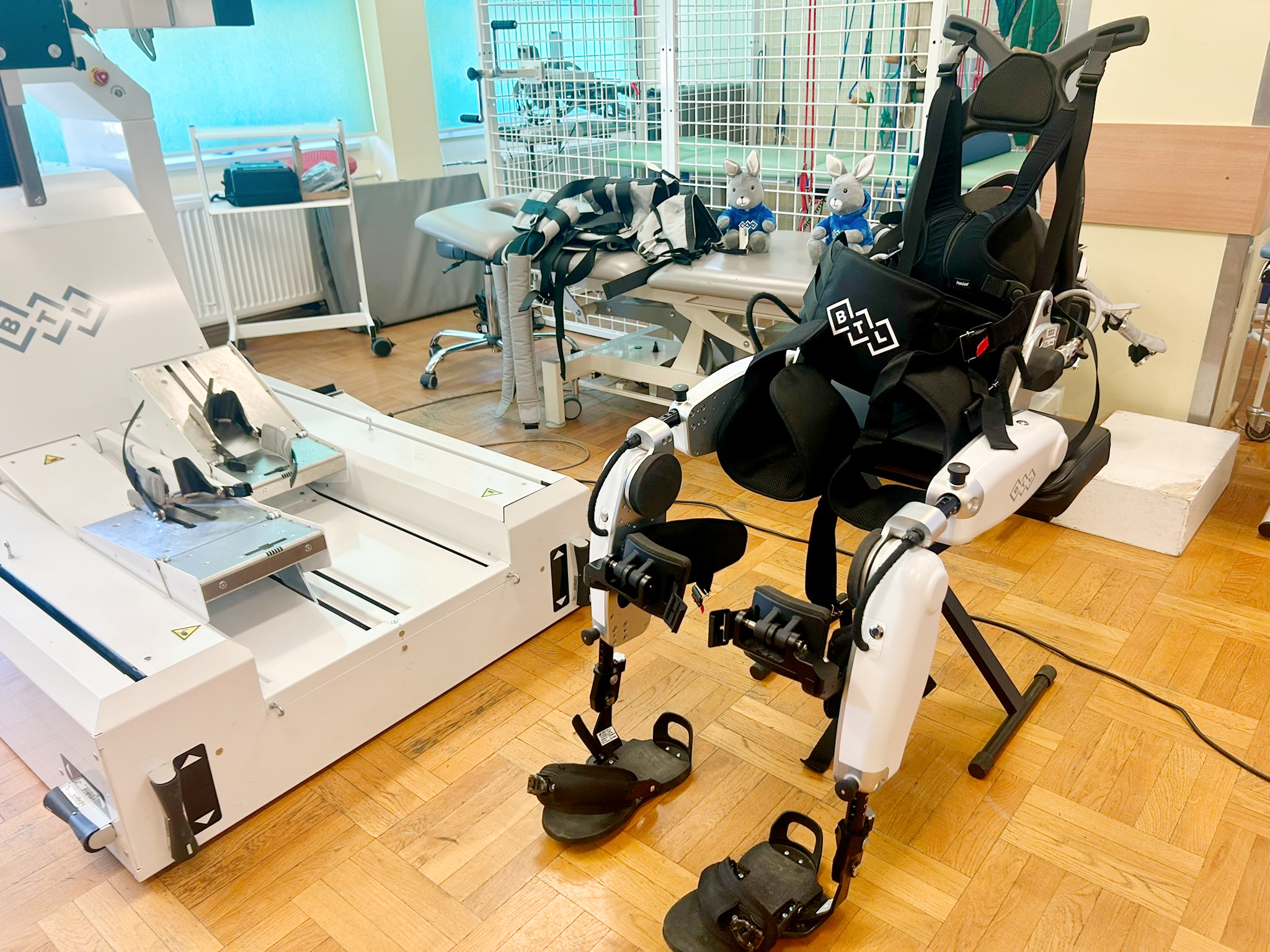 Pacjenci Klinicznego Oddziału Rehabilitacji testują sprzęt robotyczny najnowszej generacji